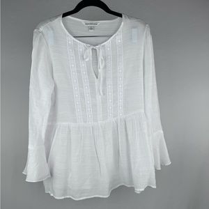 NWT - Counterparts Women’s Blouse - Size Small - Color: White